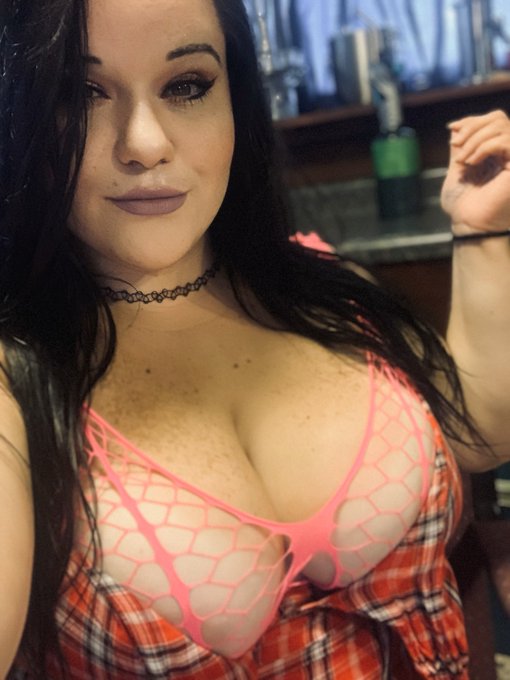 Will send nudes for HIGH TURNIP PRICES! lemme sell at ur island &amp; i&rsquo;ll show u titties or sumthin 😋 #turnips<a href="/tag/titties"class="tags"><span>#titties</span></a><a href="/tag/nudes"class="tags"><span>#nudes</span></a><a href="/tag/animalcrossing"class="tags"><span>#animalcrossing</span></a><a href="/tag/turnips"class="tags"><span>#turnips</span></a><a href="/tag/acnh"class="tags"><span>#acnh</span></a>