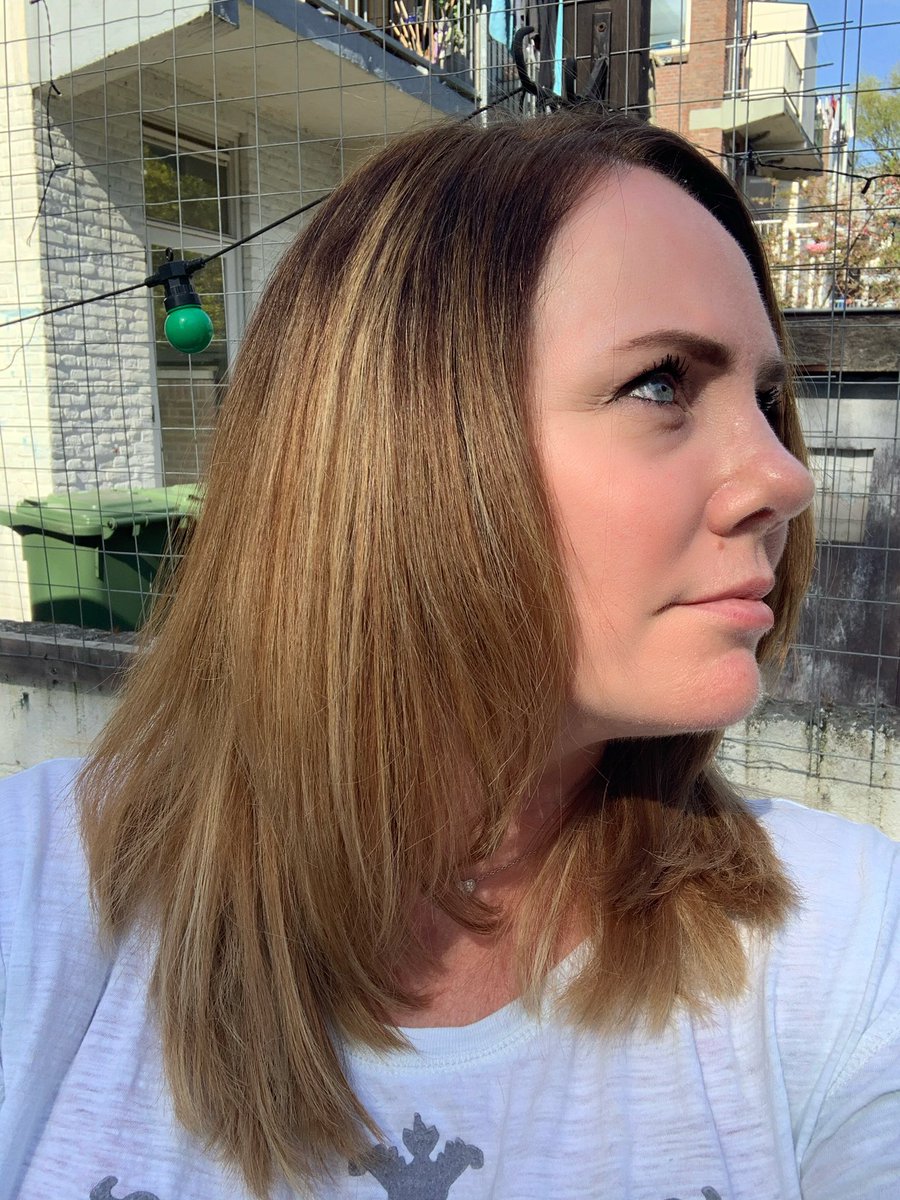 40pluslifestyle's tweet image. Haartjes ook weer op zijn paasbest met #keratinebehandeling wat een K werk zeg 🙃 
#WhatIAmLearningInQuarantine #WhatToDoDuringQuarantine