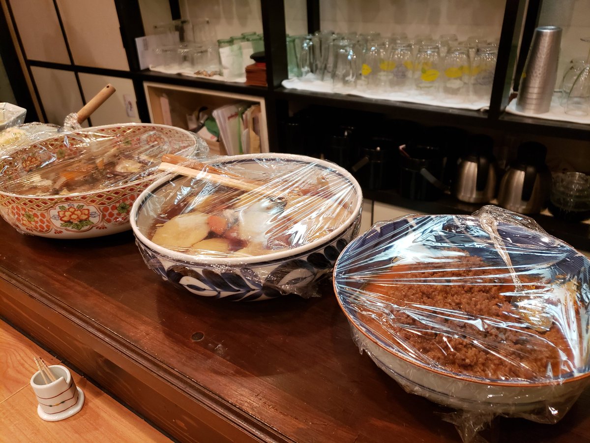 長崎まちねた 料理詰め放題のテイクアウト 円ら屋 長崎市の 酒処 円ら屋 さんで お好きなおばんざいがパックに詰め放題出来るテイクアウトが始まりました 家庭的な料理が楽しめる隠れ家的な居酒屋です 詳しく T Co Fqgb651hay