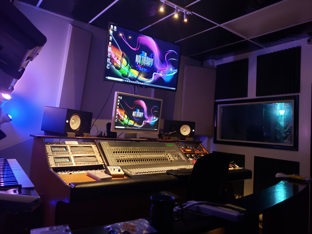 LargeAmountz904's tweet photo. @DreamLifeBeats Home sweet home... #mixtherapy https://t.co/Io3Vo4AQUe