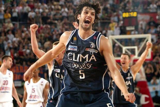 Gianluca Basile: 2384 points in 244 matches (9,8 avg). He is here because of his lone season at FIBA era which was the 1999-00 season in which he averaged 10,5 points in 21 matches.