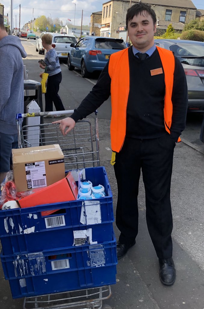 Fareeha786's tweet photo. Thank you to @sainsburys in #Staincliffe for donating some stock left over from @sportsrelief towards #coronavirus relief at @BatleyFoodBank @anees_hadia @hadeeqah24 @Zoya_o1 @naima3938 @AvrilBarker @TracyBrabin @BatleySmile @BatleyMan @VisitBatley @Batleywhatson @amaukgallery https://t.co/eBruy487Ri