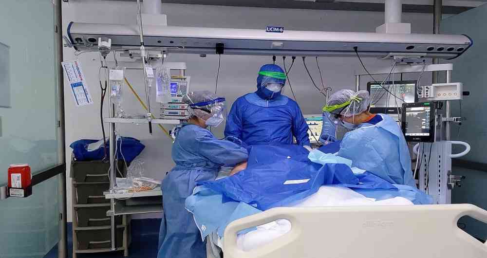 radiorbita's tweet photo. Noticia: (Falleció el primer médico en Colombia combatiendo el coronavirus.) solo en Radiórbita - https://t.co/nknFJ1Tu2R https://t.co/TlhHgMtJlf