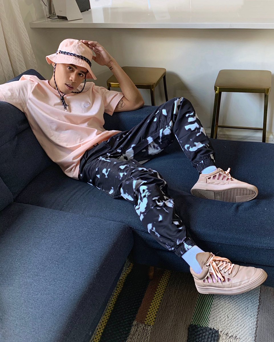 oh_anthonio's tweet image. 👑 King of the couch 🛋 #flexfromhome