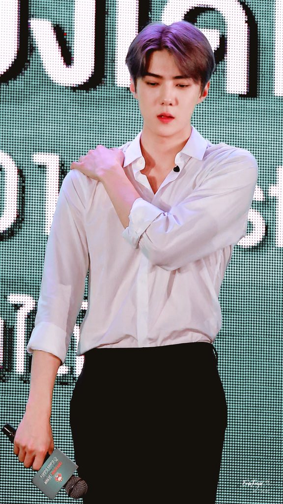 EraFryn_'s tweet photo. My second wish:
Be healthy. 🏃
#HappySehunDay 
#GoldenSehunDay
#봄바람같은_세훈아_생일축하해
#세훈 #SEHUN #吴世勋 
#EXO @weareoneEXO https://t.co/CfNvP00Qjs