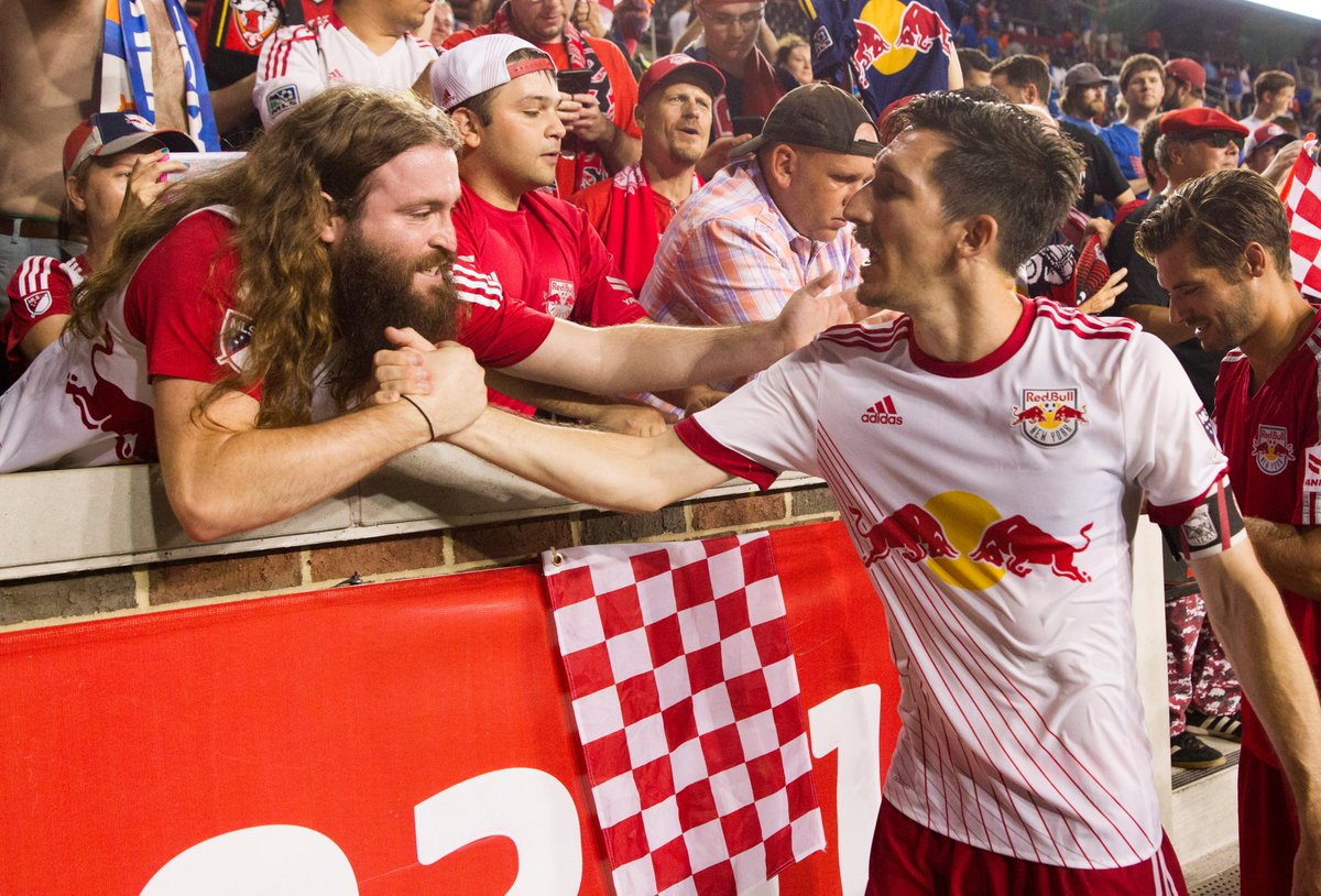 #OpenCupClassics LIVE pre-game CHAT🗣️
2017 #USOC Semifinal🏆

<a href="/SachaKljestan/">Sacha Kljestan</a> (then <a href="/NewYorkRedBulls/">Red Bull New York</a>)
&amp; 
<a href="/CorbenBone/">Corben Bone</a> (then <a href="/fccincinnati/">FC Cincinnati</a>)

Tune in at 12 PM ET and again at 7:30 PM ET as 
<a href="/AdrianHealey/">Adrian Healey</a> hosts our very own #OpenCupClassics pre-game show.