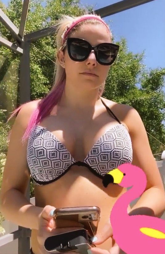 GiuliaxStan's tweet photo. Alexa Bliss in the bikini 😍🥰 https://t.co/VgXlQ5tfEX