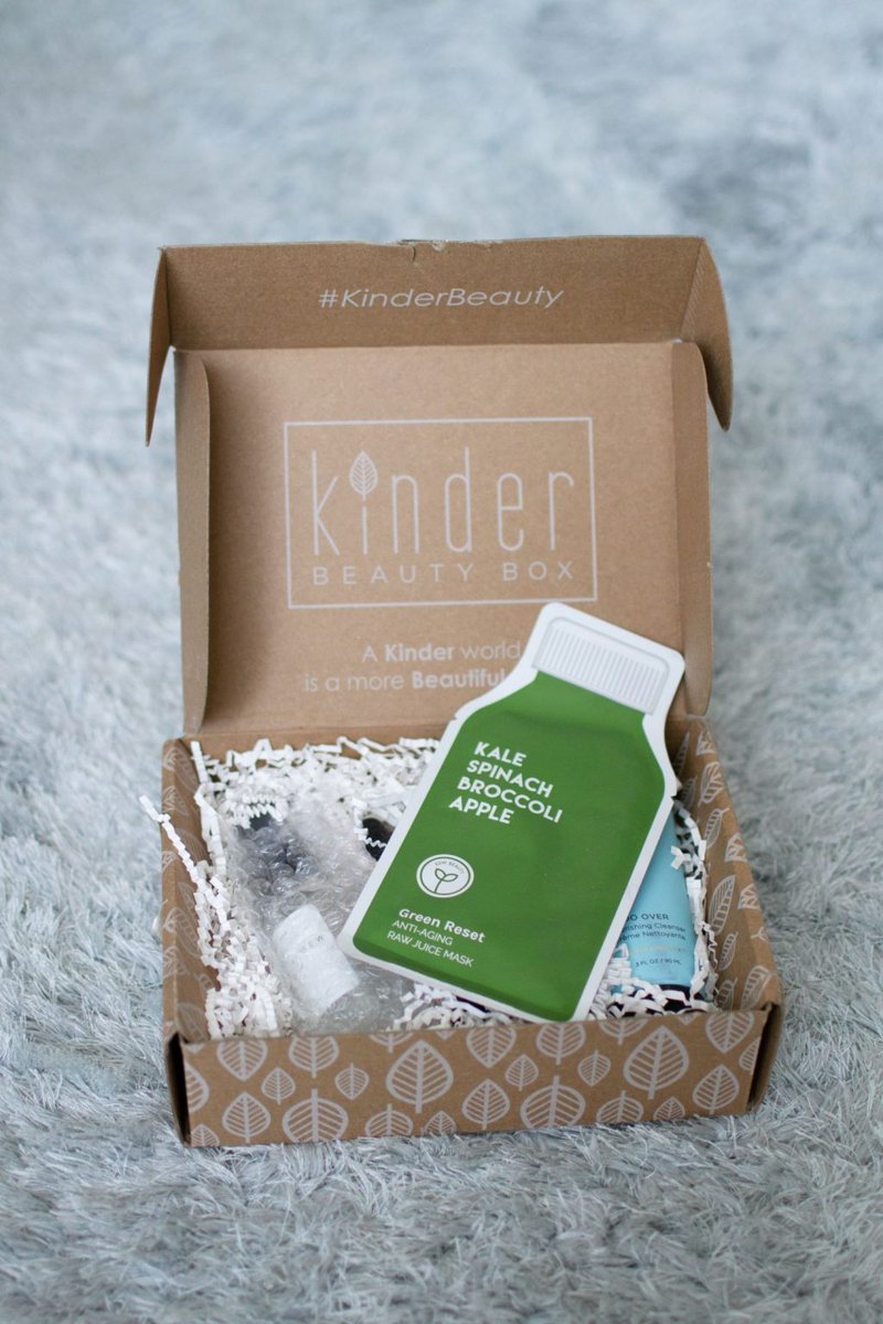 Kinder Beauty Box Review layersoflee.com/2020/04/kinder…