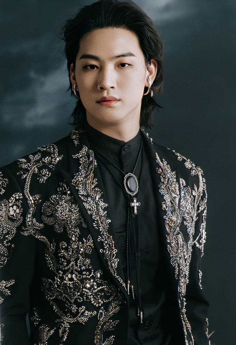 nareeratt_b's tweet image. เดี๋ยวนะ!! วันนั้นโคฟเว่อร์เป็นเสกโลโซ  วันนี้โคฟเวอร์เป็นก๊อท จักรพันธ์แล้ว 55555555555555555555555555555