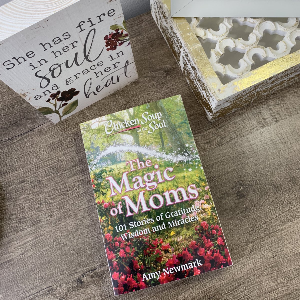ChickenSoupSoul's tweet photo. Somehow, someway, moms manage to do it all! We celebrate moms year-round, but even more so now. Our newest book, #CSSTheMagicofMoms is available now and will arrive before Mother’s Day! https://t.co/Yb1MS0rIvt https://t.co/D8XDPy0gC2