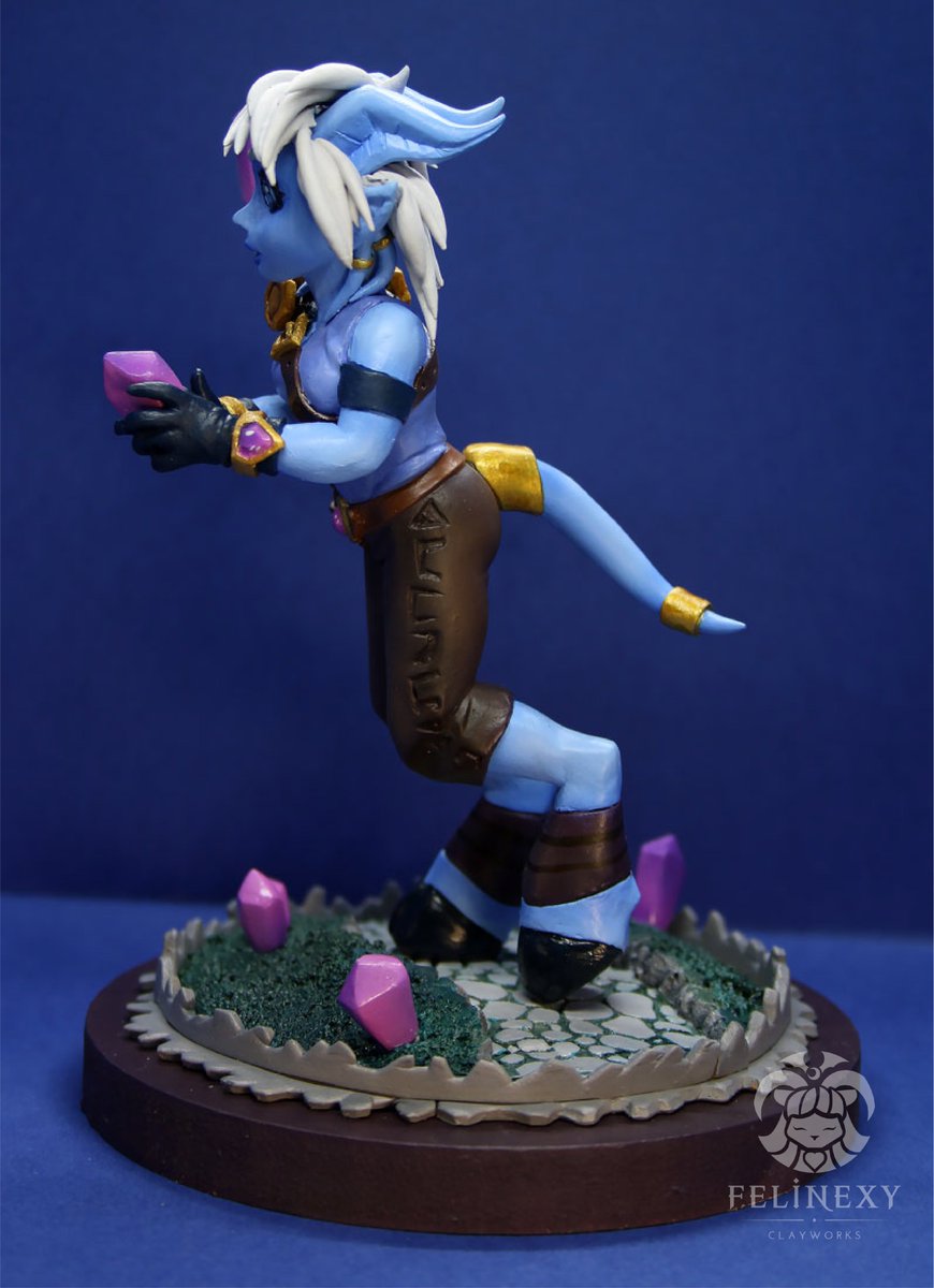 felinexycw's tweet photo. Close-up pictures with Calith
#wip #creating #draenei #warcraft #wow #fantasy #figure #figurine #sculpture #craft #character #geek #game #calith #fandom #fanart
#polymerclay #artclay #art #oc #ocfigure https://t.co/XwRjbq4OO3