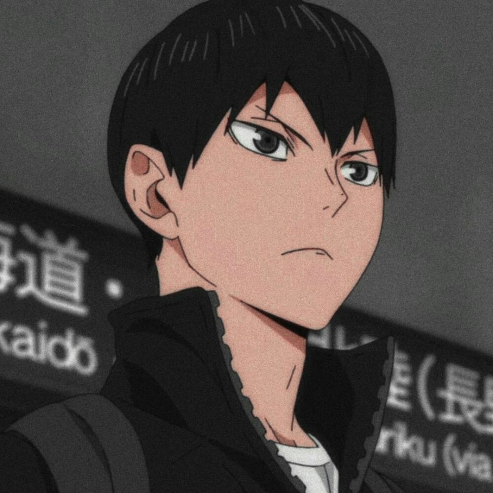 < kageyama tobio >- rlly quiet and soft- is secretly clingy - calls u dumb nicknames- always have a pissed face in public- his affection may looked forced but trust me,,, he loves giving it to u