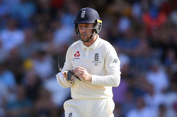UScricketguy's tweet photo. When Trump said he was going to build a wall this is what he pictured #MakingCricketballGreatAgain @jackleach1991 https://t.co/AeQIiogJqg