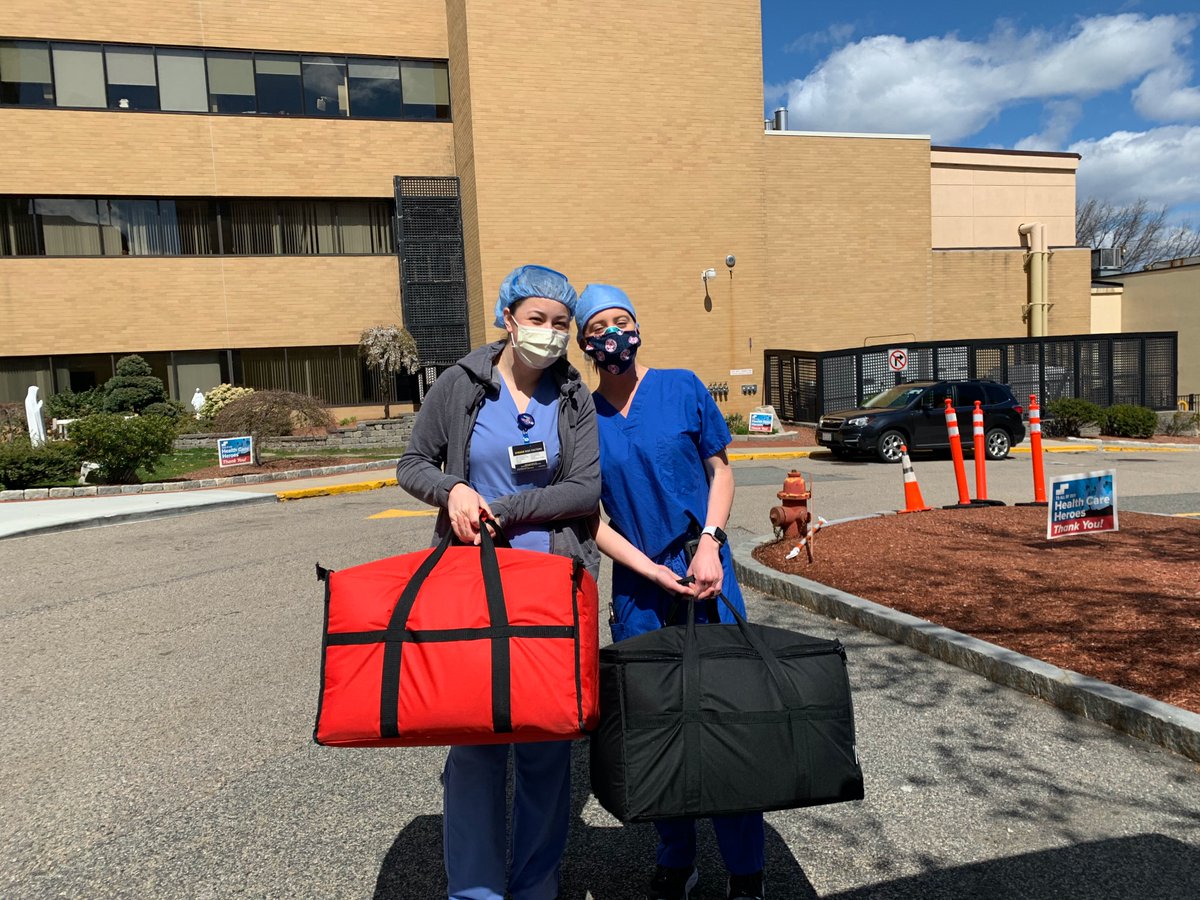 Ottelia's tweet photo. Happy Saturday @johnkrasinski and @somegoodnews ! Today is my birthday and to celebrate we're delivering @AnnasBoston to @StElizabethsMC ! Want to help us feed more Boston Frontline Workers? We're raising funds here: https://t.co/MtFjKFs8ox https://t.co/A8e99Hj3ih