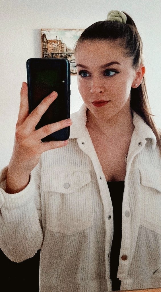 Und so liebe Leute mache ich mich jeden Tag zurecht, um dann einfach nur auf der Couch zu chillen