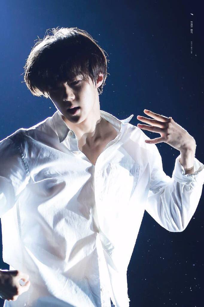SmileVinly's tweet photo. Happy B-day to OH SEHUN🎂

#세훈 #SEHUN
#HappySehunDay 
#세훈아생일축하해 
#GoldenSehunDay 
#봄바람같은_세훈아_생일축하해
@weareoneEXO https://t.co/0UK7rVu9Fr