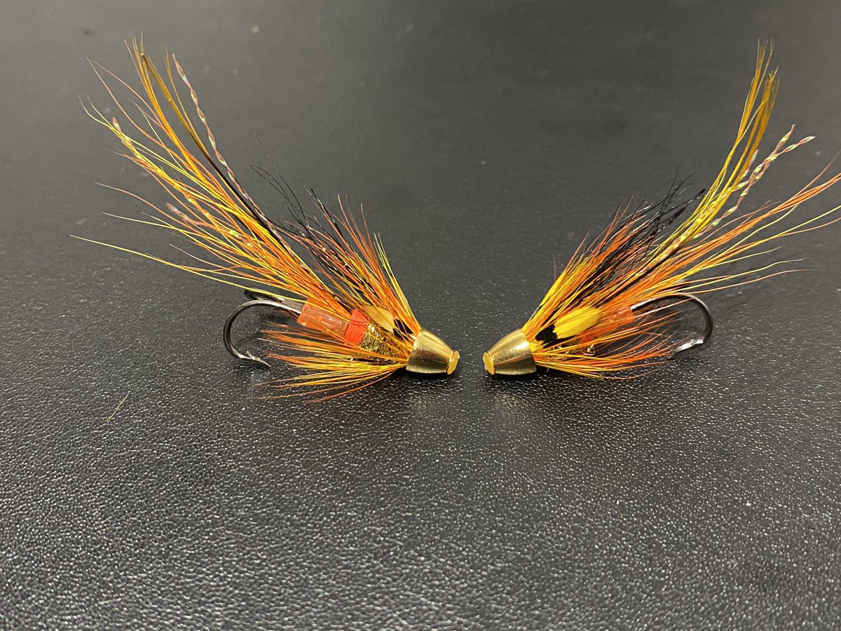 DeeDonSalmon's tweet photo. A wee break from the norm. Some pot bellied pig flies tied on small plastic tubes. #FlyTying #SalmonFlies #AtlanticSalmon #TubeFlies #LockdownFlyTying https://t.co/7XXIz4oYXe