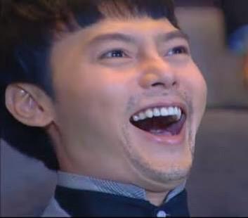 สิ่งที่อีจีนคิด           vs       สิ่งที่อีไทยเป็น

#China #nnevvy อี china