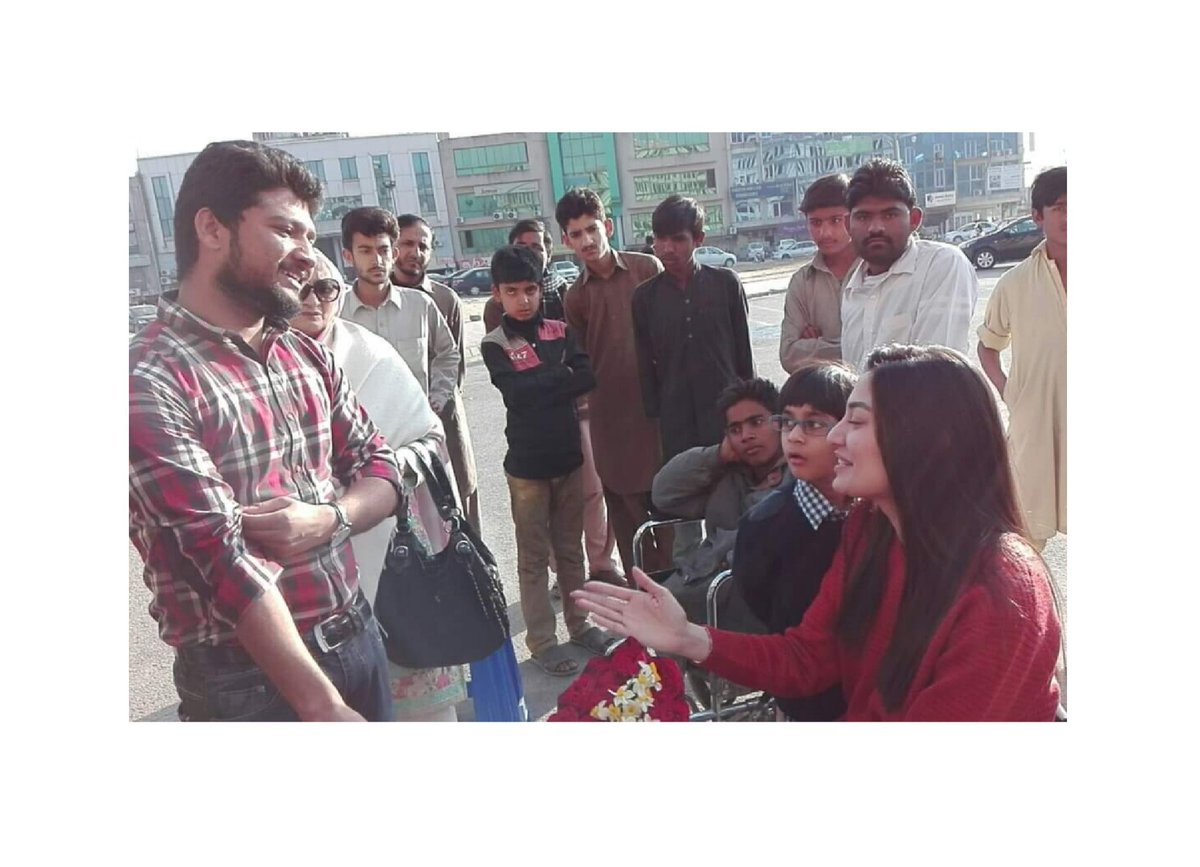 raheelnasirajar's tweet photo. Whenever i think of the past, it brings back so many memories..
@muniba_mazari
#umeedesubh #saynotochildlabour #humansofpakistan #struggleforliteratepakistan https://t.co/T4IP0OJjCH