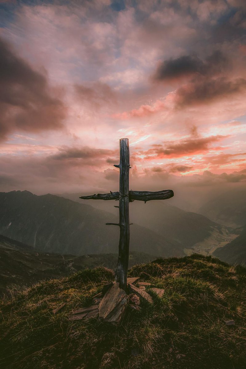 LydiaJemB's tweet photo. Read how God gave me a glimpse into how the disciples may have felt the day between Good Friday and Easter. https://t.co/1j4Nz1ykIo https://t.co/rrPHW40tiS