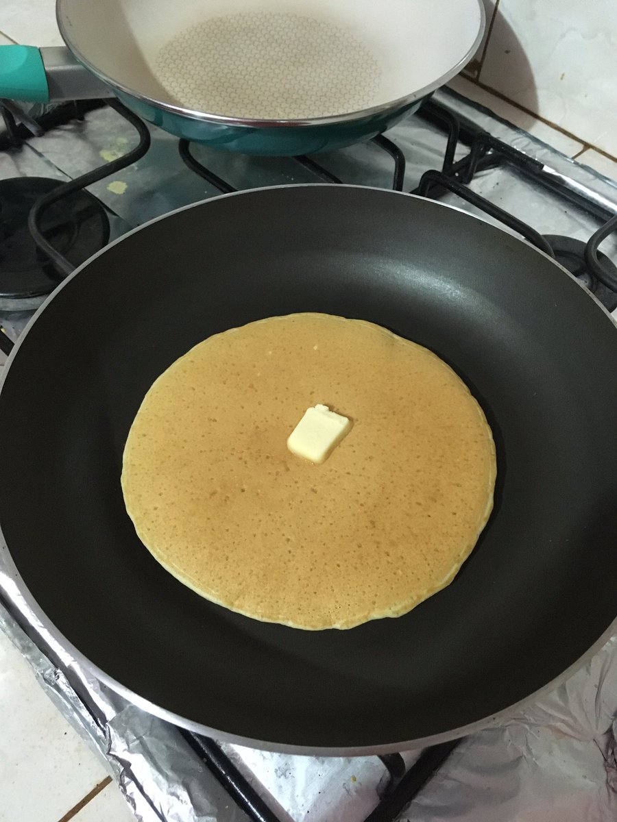 iLsMaRiE's tweet photo. Si así de bonitos me salen los hotcakes, imagínate los hijos 😌♥️

#TeConvengo 😏😂 https://t.co/P7Tfwab38y
