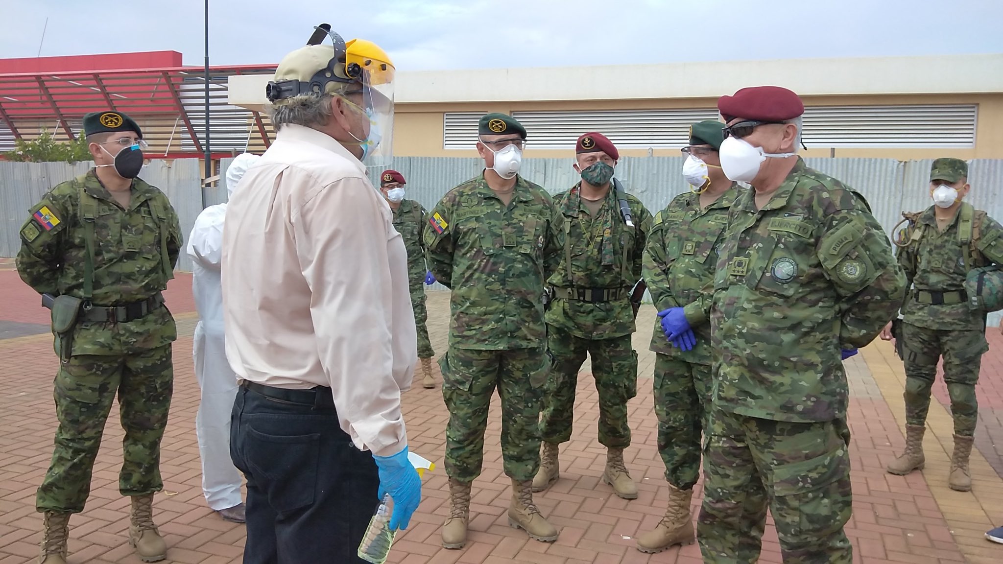 httpspbstwimgcommediaEVVq6x7X0AA6isxformatjpgnamelarge