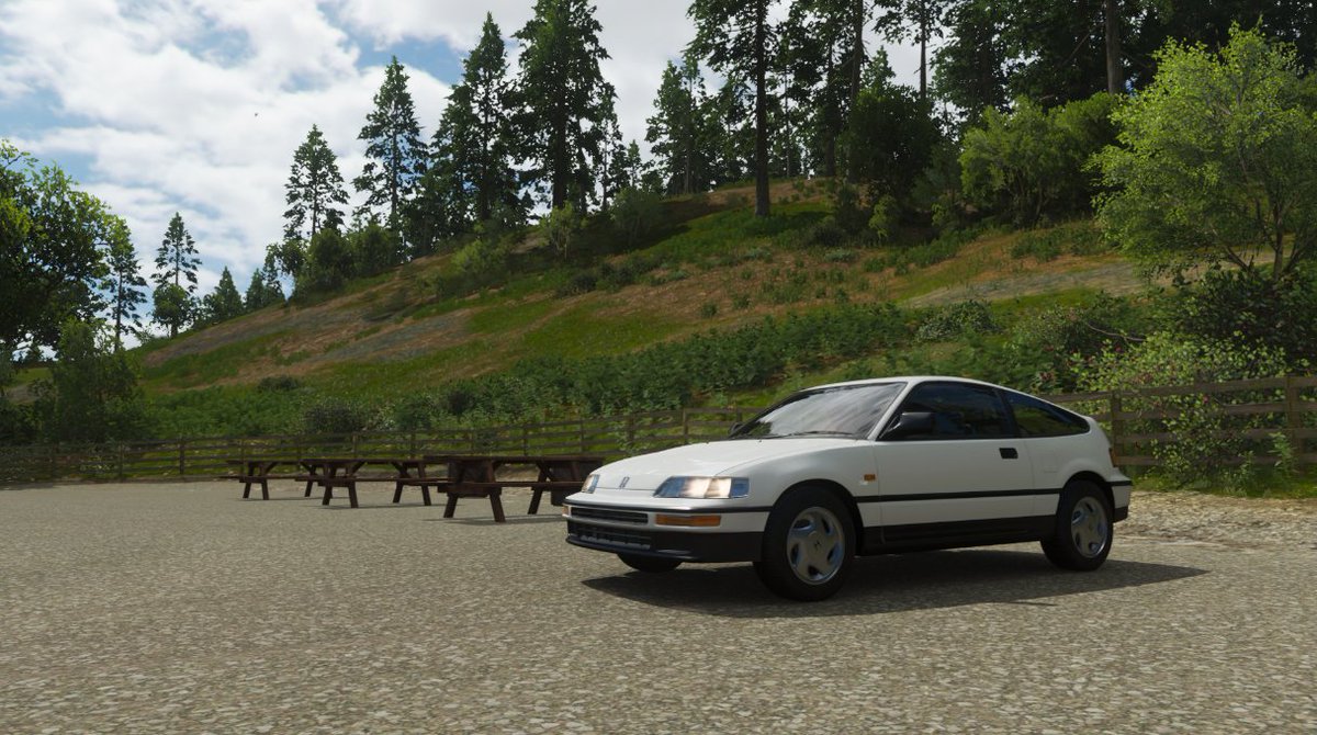 Virtual driving with podcasts working quite well. Taking out some new to me cars.Mmmm, Honda CR-X with those familiar Honda parts in the interior. Just like in my old 1988 Accord.