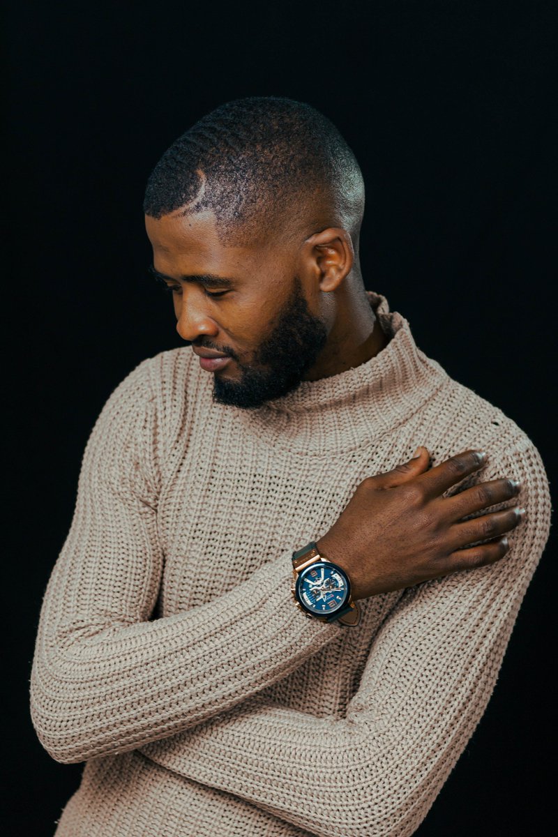 Bandile_Majola's tweet photo. My barber and photographer are too good! 

They understand and love their work and the results are beautiful (well, I like what they've been doing).

Once the lockdown is over, they'll sure need more clients, seeing they can't work right now!

RT to support them

Thank you https://t.co/26uRIevTLH