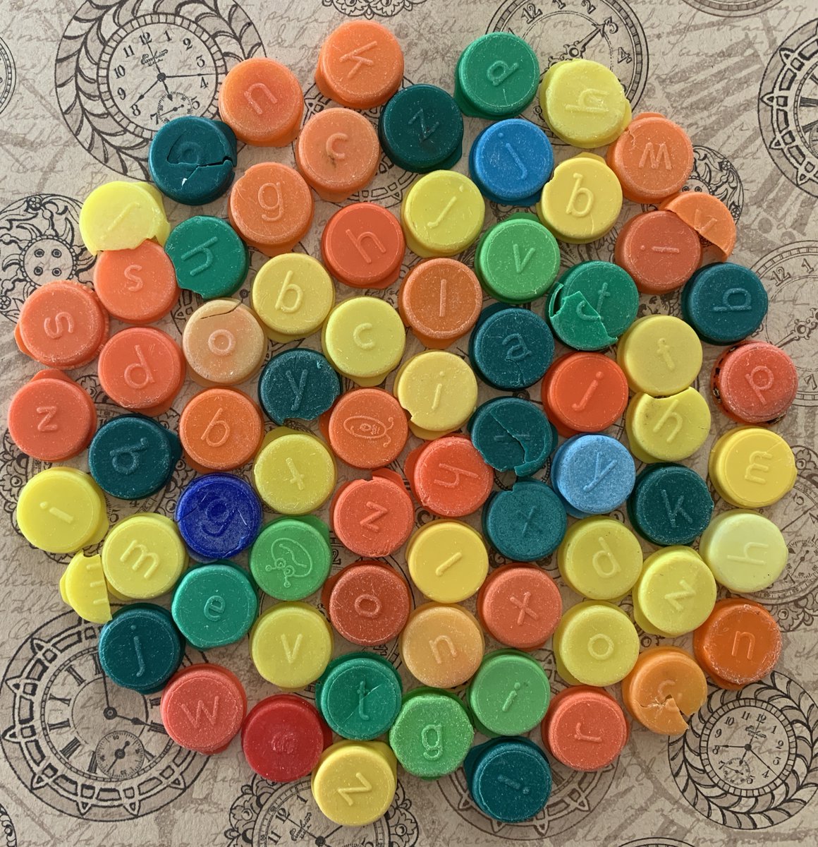 LegoLostAtSea's tweet image. We picked up over 70 Smartie lids from one beach in March 2020 over the space of two days. Smartie tubes haven't had plastic lids since 2005. Among them were rare 'Smartians' lids from 1995/6 and some Rowntrees lids that are probably over 40 years old.

#plasticheritage