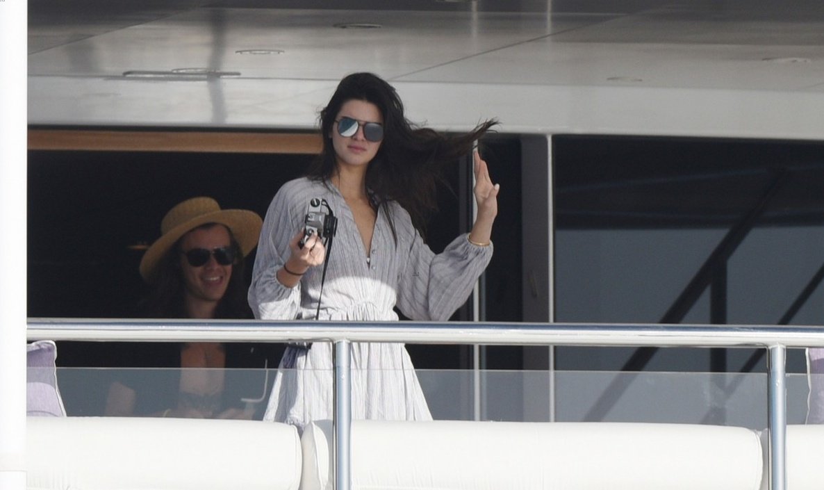 01 January 2016: They celebrated New Year's and was spotted in St Barths.