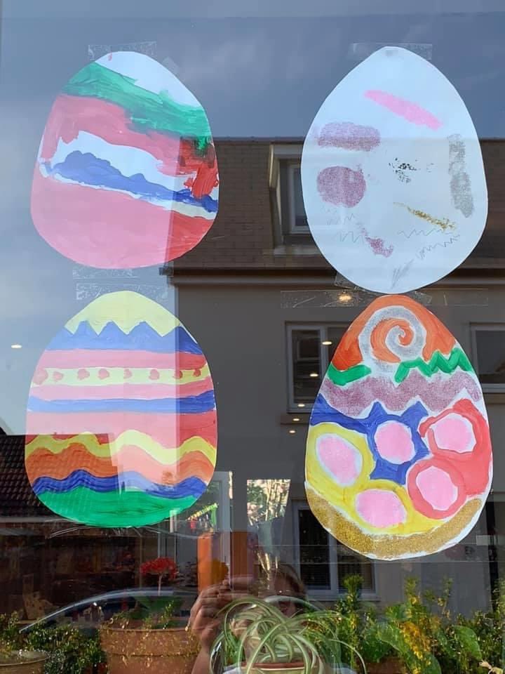 CaritasCharles's tweet photo. Easter Eggs for our window from Evie Charles 4 and Ruth Charles 42 #EggsInWindows #eastereggs https://t.co/6VyQhqhJN5