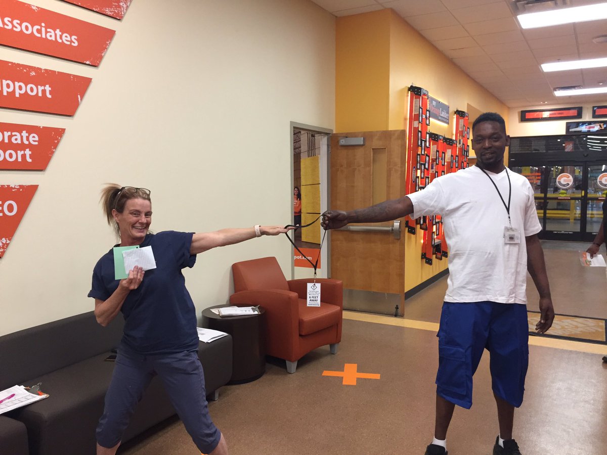 Tammy and Corey recognition while practicing social distancing. Key 4 leaders and associates always living out values. @HomeDepot5085 <a href="/Brandi_Mathis84/">Brandi Mathis</a> <a href="/JacobiBrown7/">Jacobi Brown</a> <a href="/adam011977/">Adam Watson</a> <a href="/OttoJohnson3/">Otto B Johnson, THD Assistant General Manager</a> <a href="/SHolsendolph/">Shirka Jordan</a>