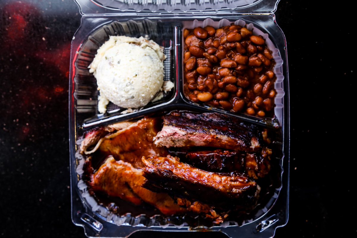 VisitBerkeley's tweet photo. What’s for supper? How about @everettjonesbbq for takeout?! We love their BBQ, the perfect comfort food while we shelter in place.
https://t.co/1A88M4RBtT
.
📷 https://t.co/0JaWhSs2RD
#berkeley #visitberkeley #berkeleylove #berkeleystrong https://t.co/djGtyxdBsy