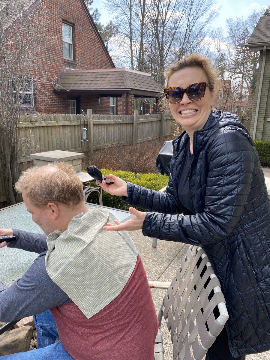 amindfulthrpst's tweet photo. When deciding where to get your haircut, it’s important to select a confident, experienced barber. 

Wrapping your neck in a kitchen towel and asking “do I move it up or down???” was your first clue.  ✂️ 💈 👨 

#anotherhappycustomer #notip #comeagainsoon #COVID19 #newskills https://t.co/mW6NZiUEGC