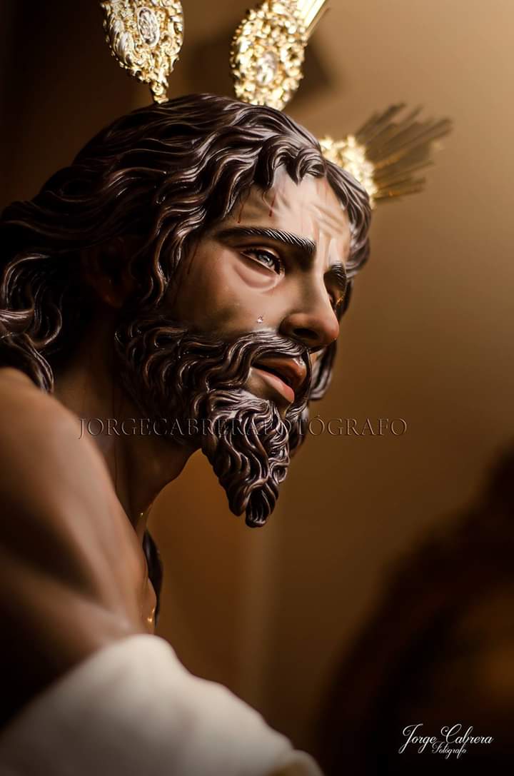 "¿Por qué buscáis entre los muertos al que está vivo? No está aquí, ha resucitado."

Lucas 24, 5-6.

 ¡Feliz Pascua de Resurrección!

📷: Jorge Cabrera