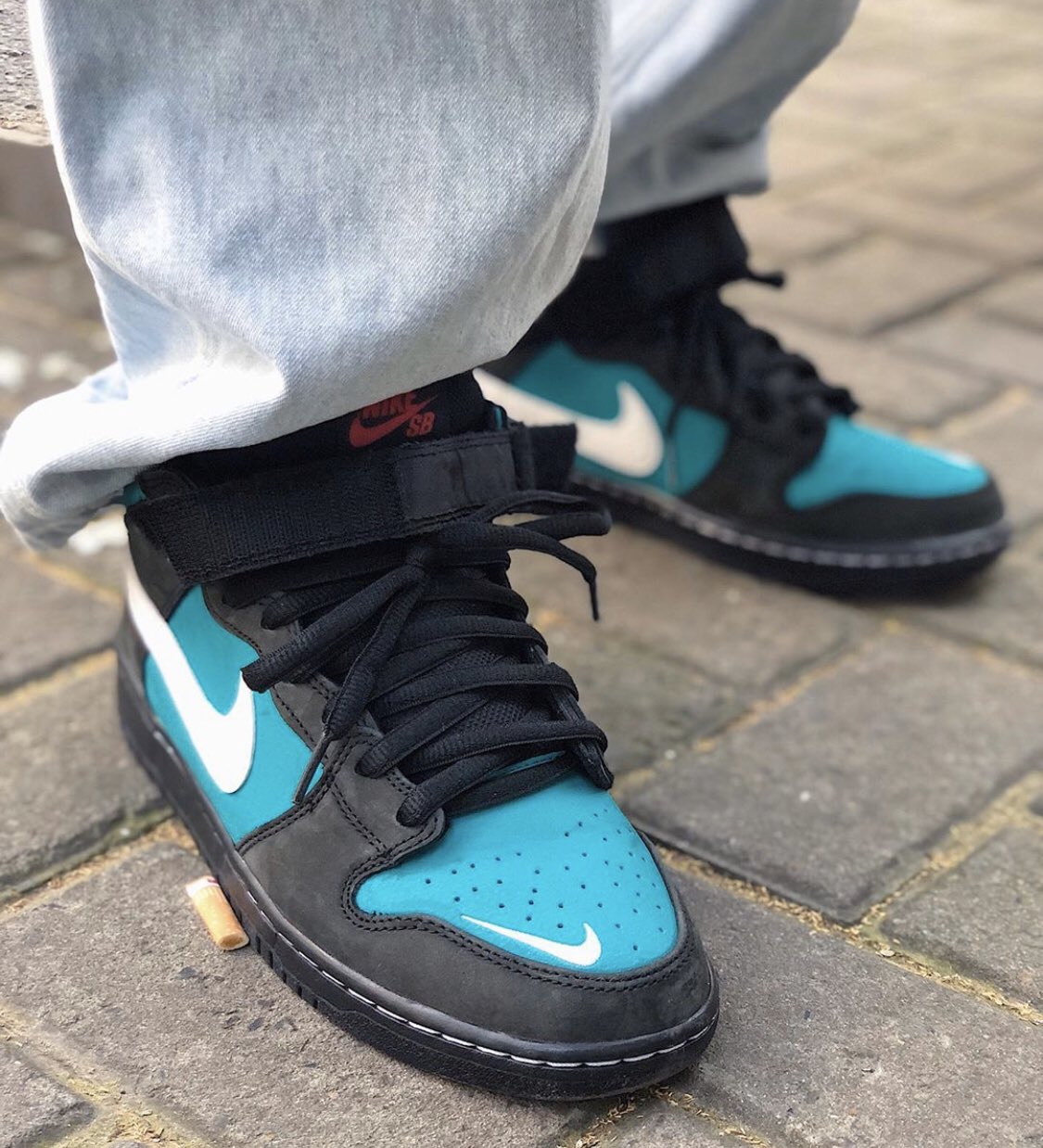 Nike sb dunk mid griffey sales