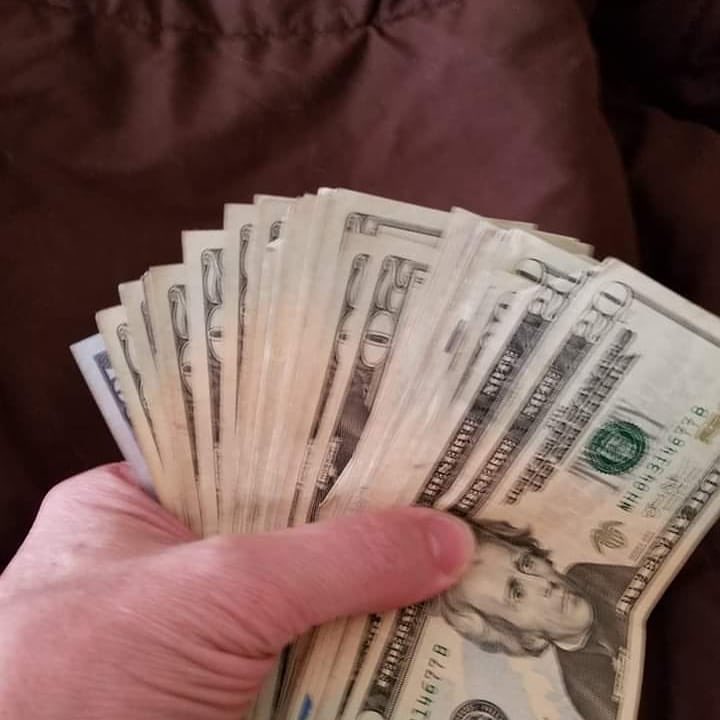 eric76927726's tweet photo. Nice to meet you all😘😘You need a legit sugar daddy? DM and get surprise with the first allowanceand gift now .. Only loyal baby from should DM（link in bio）+1 970 591 2336
#sugarbabyserious #sugardaddy #seeking https://t.co/fEVoPwMucm