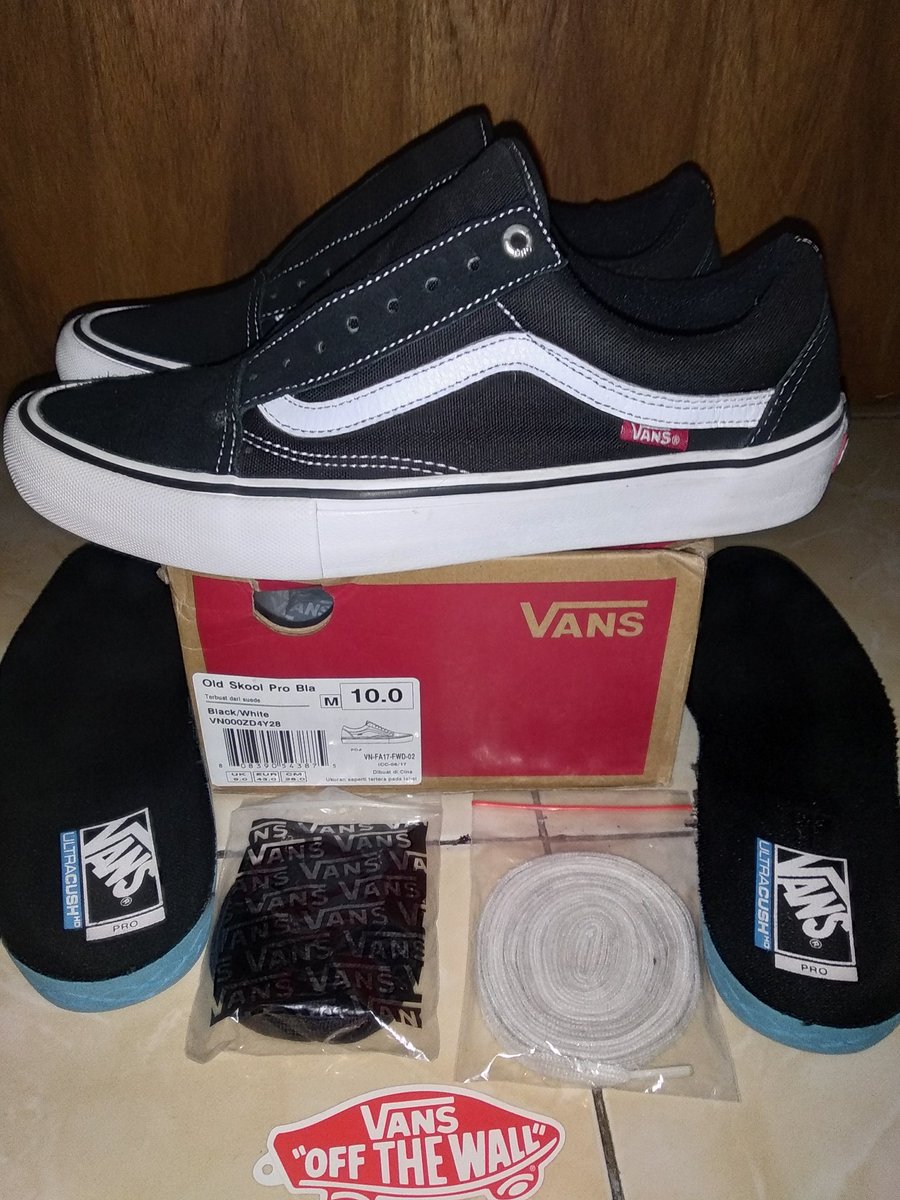 AndikPastrana's tweet photo. Jual Kolpri
Vans Oldskool Pro
Original Ex Vans Store
Size 43/10/28cm
Kondisi 9/10
Kelengkapan Box Ori, Sticker, Extra Laces, Mika Sadle Shoes n Selimut
Sole Ultracush Tebal dan Empuk
Jual 750rb 
#AniesKeren #kisahtanahjawa #kiamat #VANS #vansoldskoolpro #vanssecond #sepatuvans https://t.co/4pmT7LR69n