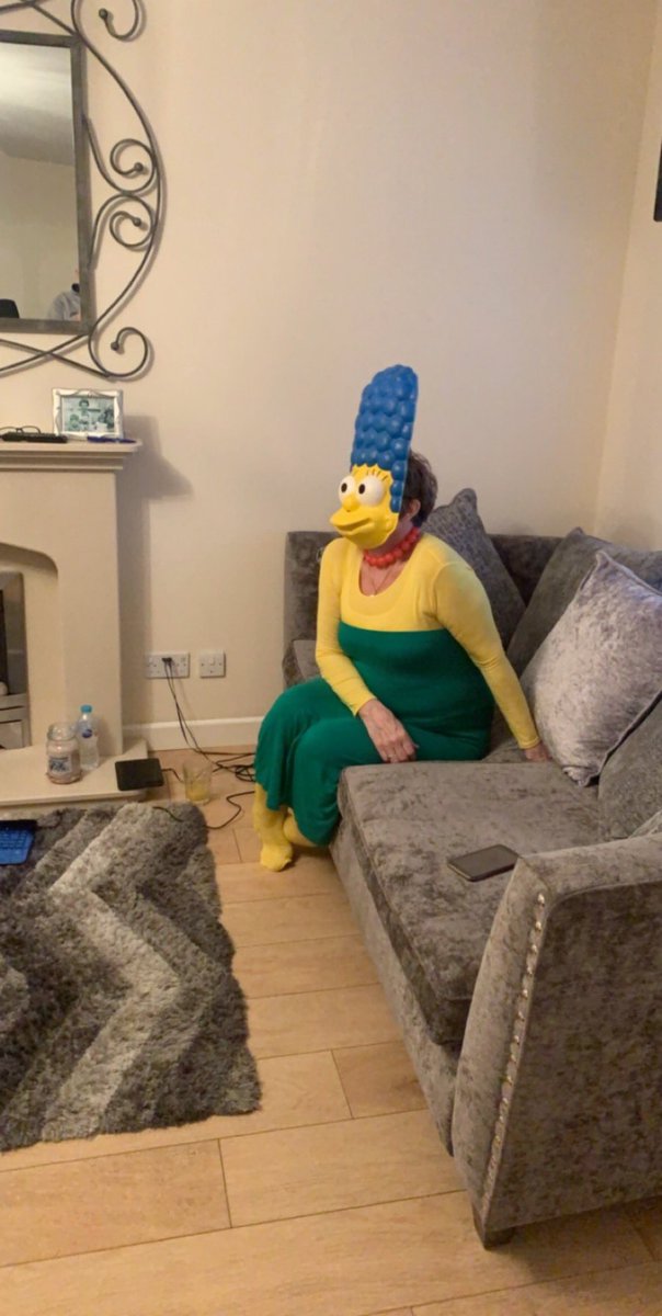 Just walked in fae the shop with heidphones in and nearly had a fucking heart attack. My mother has finally lost it