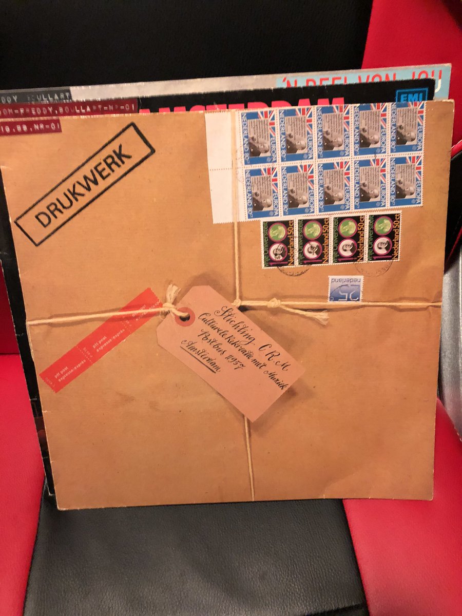 BoullartTrans's tweet photo. @gerritharre @thijssie74 #drukwerk #echtefan was toen een jaar of 10/11 π https://t.co/M2SoSHr4BF