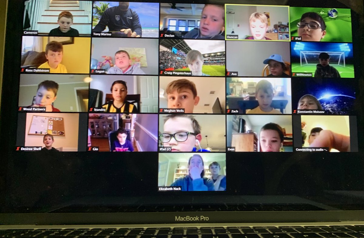 central_stars's tweet image. Busy night with the ‘13-09 and ‘07 players. HOMEWORK: Analysis of ‘11 CL Final between Barca and Man Utd. 

Their observations?
 -Unbalacing defenders w &amp;amp; w/o the ball ✅
 -Split passes to penetrate ✅
 -Patience when in possession ✅
 -Messi is really good🤦‍♂️

#weAREdevelopment