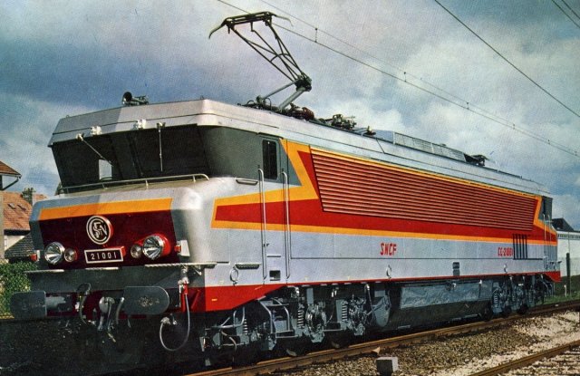 7)Une quatrième série viendra se greffer en 1990 lors de la remise au type de 4 CC21000, complétera la série jusqu'à la CC6578Ce sont des locomotives bicourant, connues pour leur record de vitesse en 1975,établissant alors un record mondial sous 25 kV avec une vitesse de 285km/h