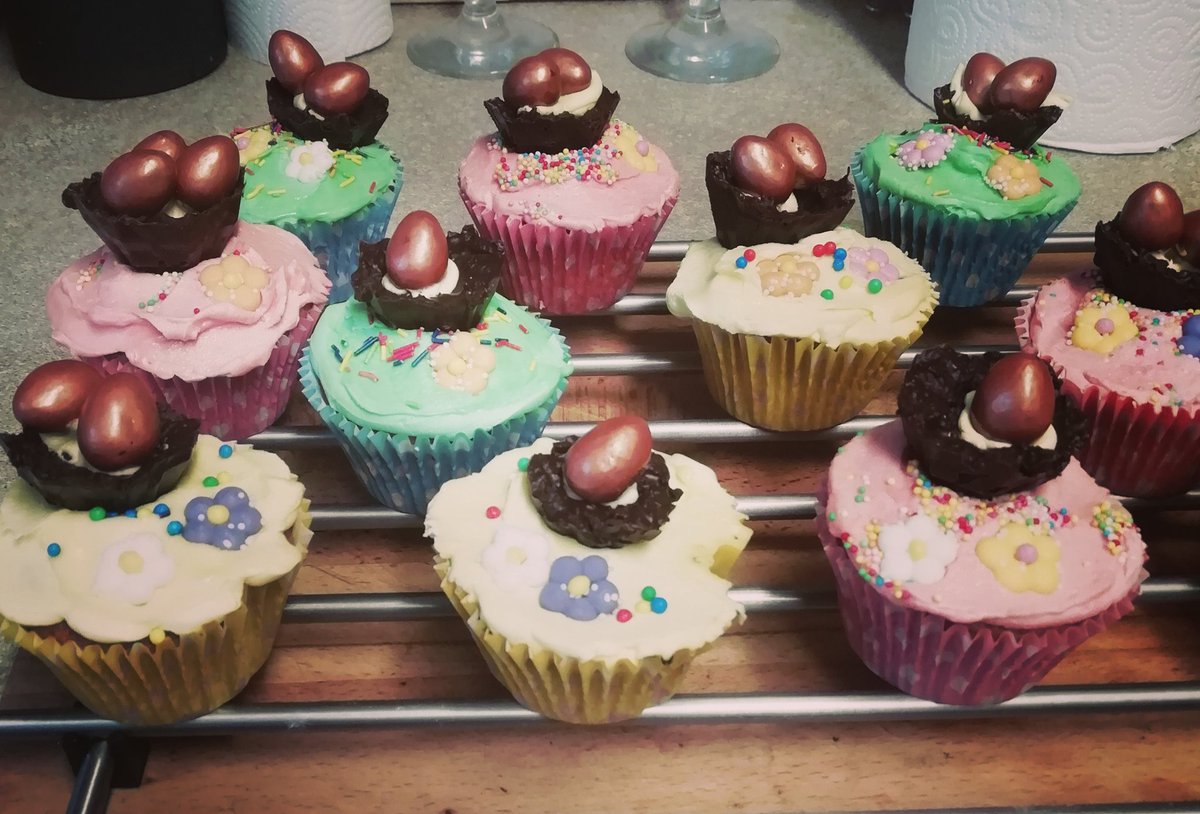 debioreilly's tweet photo. So when this is all over I'm going to need to talk to someone about my newfound baking addiction #eastercupcake #quarantinebaking #StayHome https://t.co/jv8bZdTQ0s