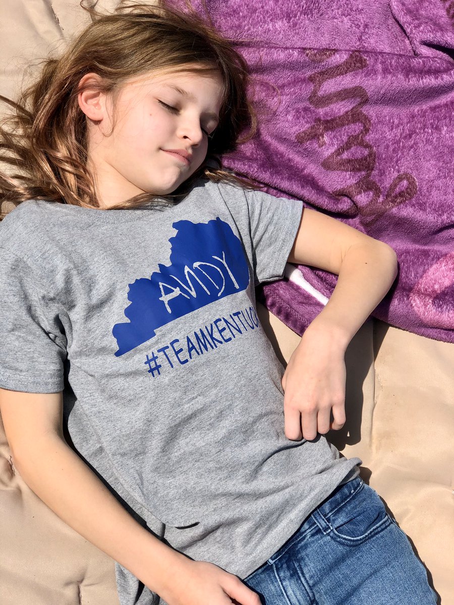 alliraff74's tweet photo. @GovAndyBeshear & @Kentuckyweather itβs a beautiful afternoon for a nap on the swing! #TeamKentucky #TogetherKy #HealthyAtHome #KentuckySpring #ShareTheLex #LexingtonKY https://t.co/ttVnI5D9or