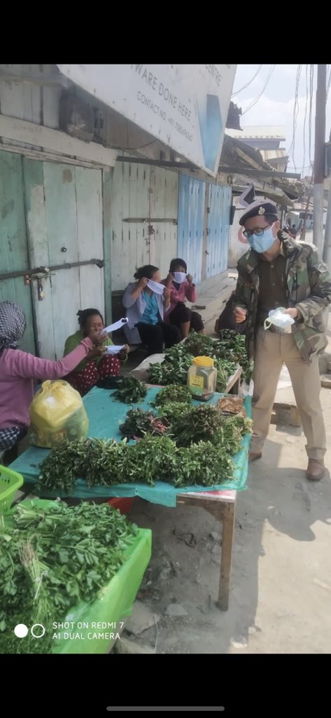 District Police for wearing mask in public places. Let’s all wear mask if we have to go outside #WearMask