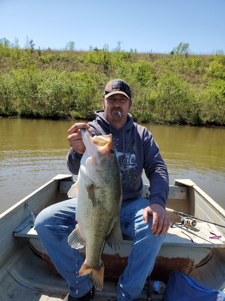 _AustinBrock6's tweet photo. Had a great morning on the water with my fishing partner @Shannon17872001 https://t.co/xJQlaF0BgL