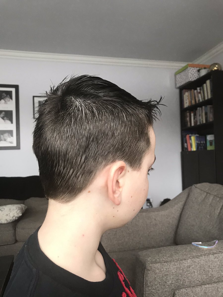 wagg_ryan's tweet photo. When almost everything is closed, Dad breaks out the clippers. #dadcuts https://t.co/0aQUcp2n6q