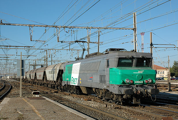 16)Elles ont été définitivement retirées du service le 1er juillet 2007.La CC 6500 ayant parcouru le plus de kilomètres est la CC 6528.Baptisée Luchon, elle fut mise en service le 5 juillet 1970 puis radiée le 1 juin 2005 au dépôt de Vénissieux avec 10 022 944 de kilomètres.