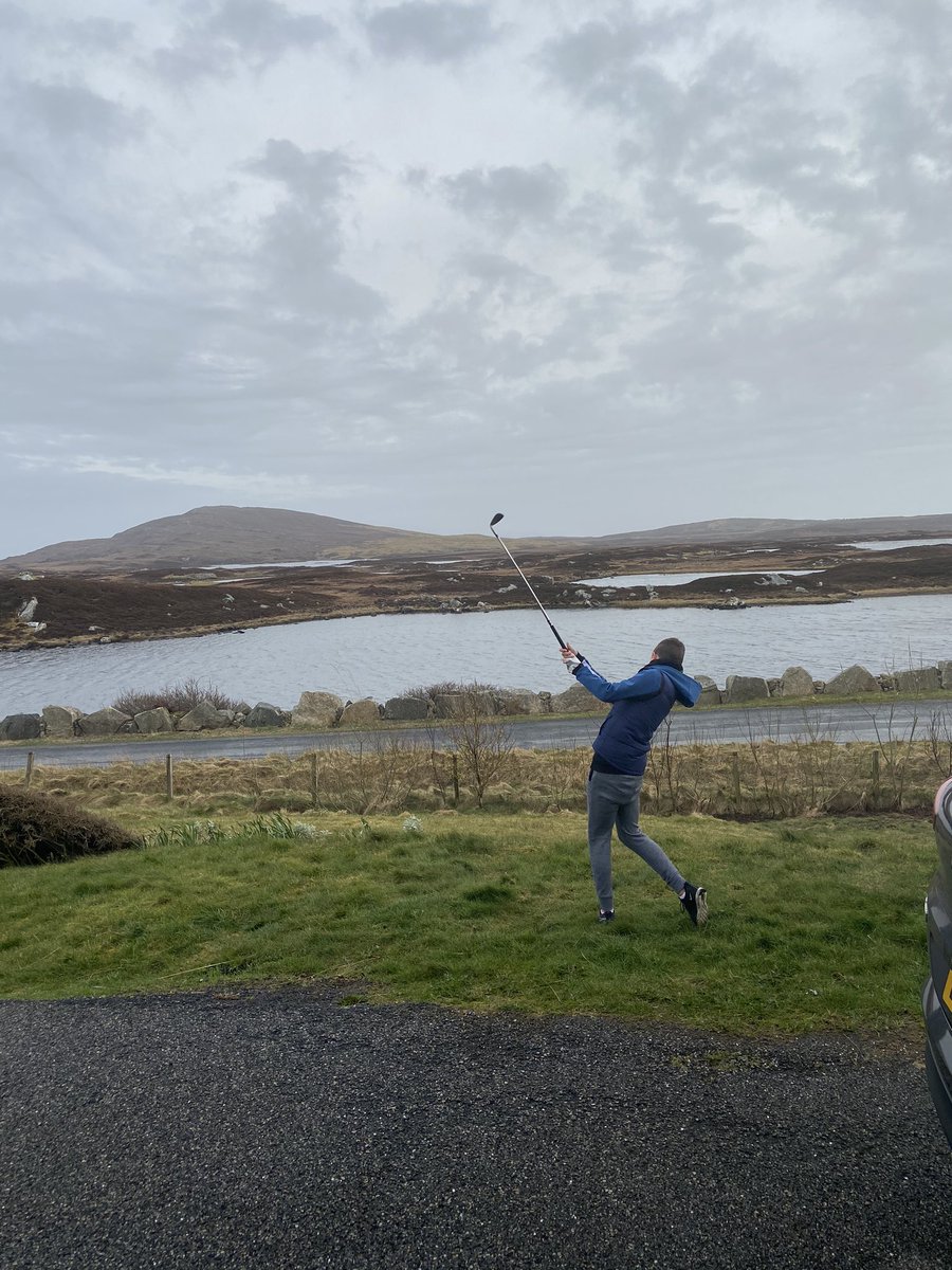 Garden golf during the lockdown #StayHomeSaveLifes #golfathome