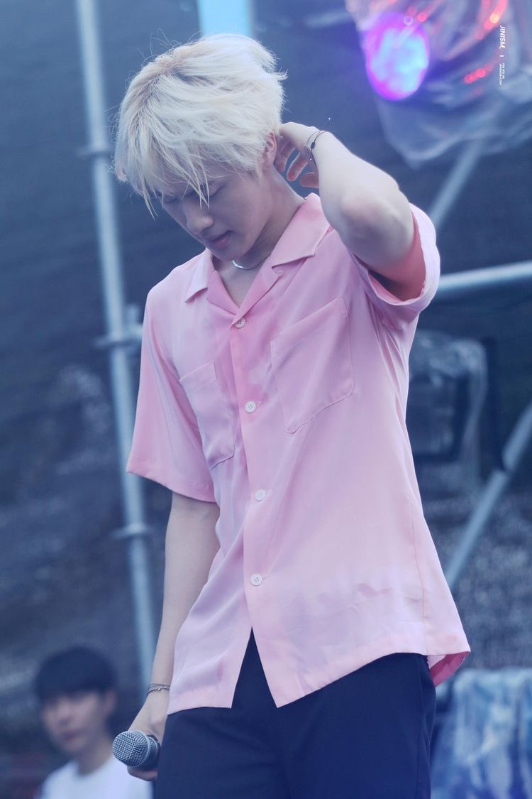why blonde Jin was a cultural reset: a thread